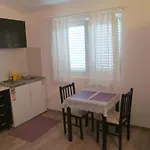 Natasa Apartamento Prvić Luka